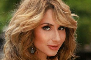 Экс-вокалистка группы «ВИА Гра» стала заслуженной артисткой Украины Экс-вокалистка группы «ВИА Гра» стала заслуженной артисткой Украины